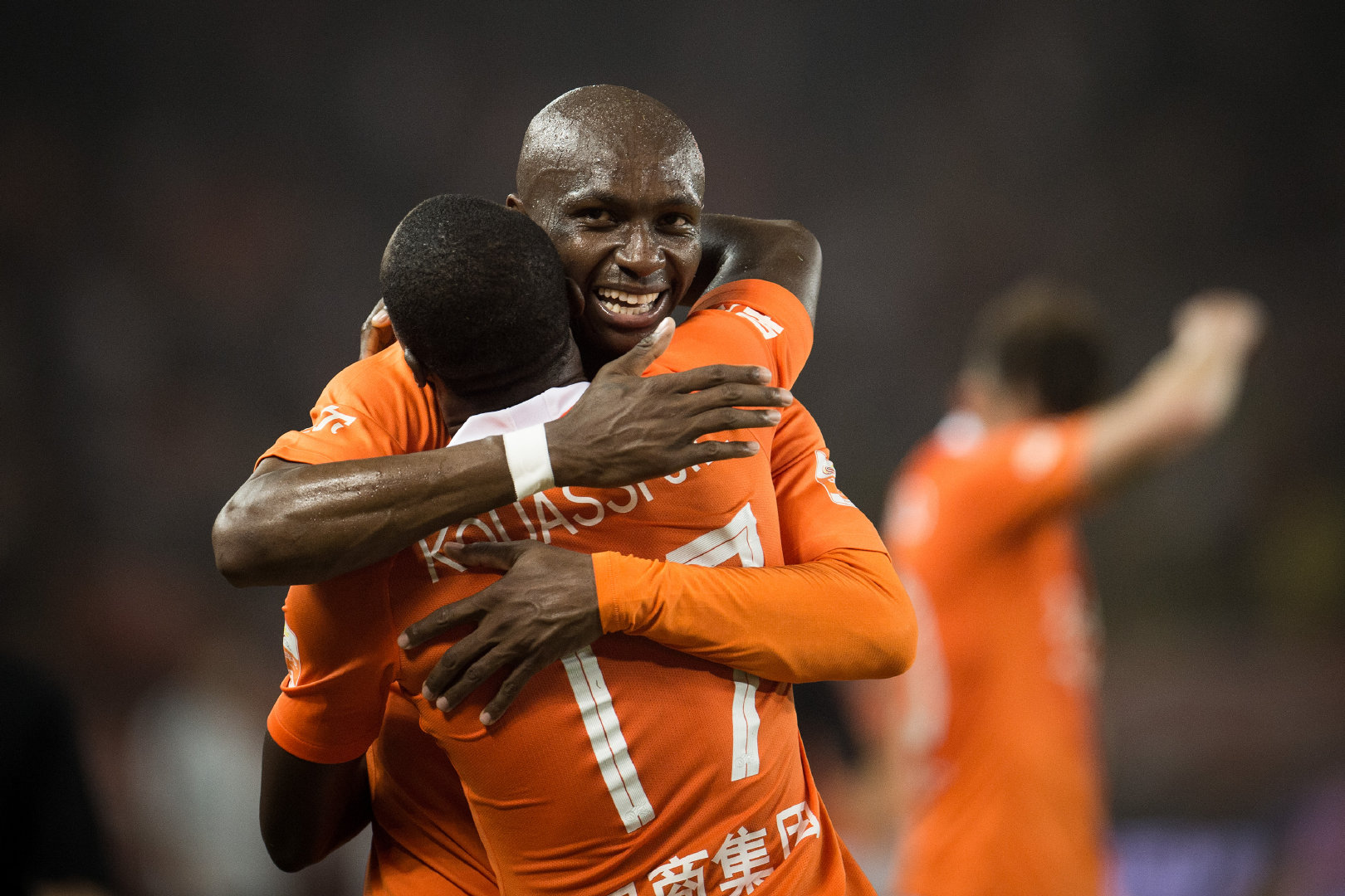 沃尔夫斯堡客场连捷，士气高涨