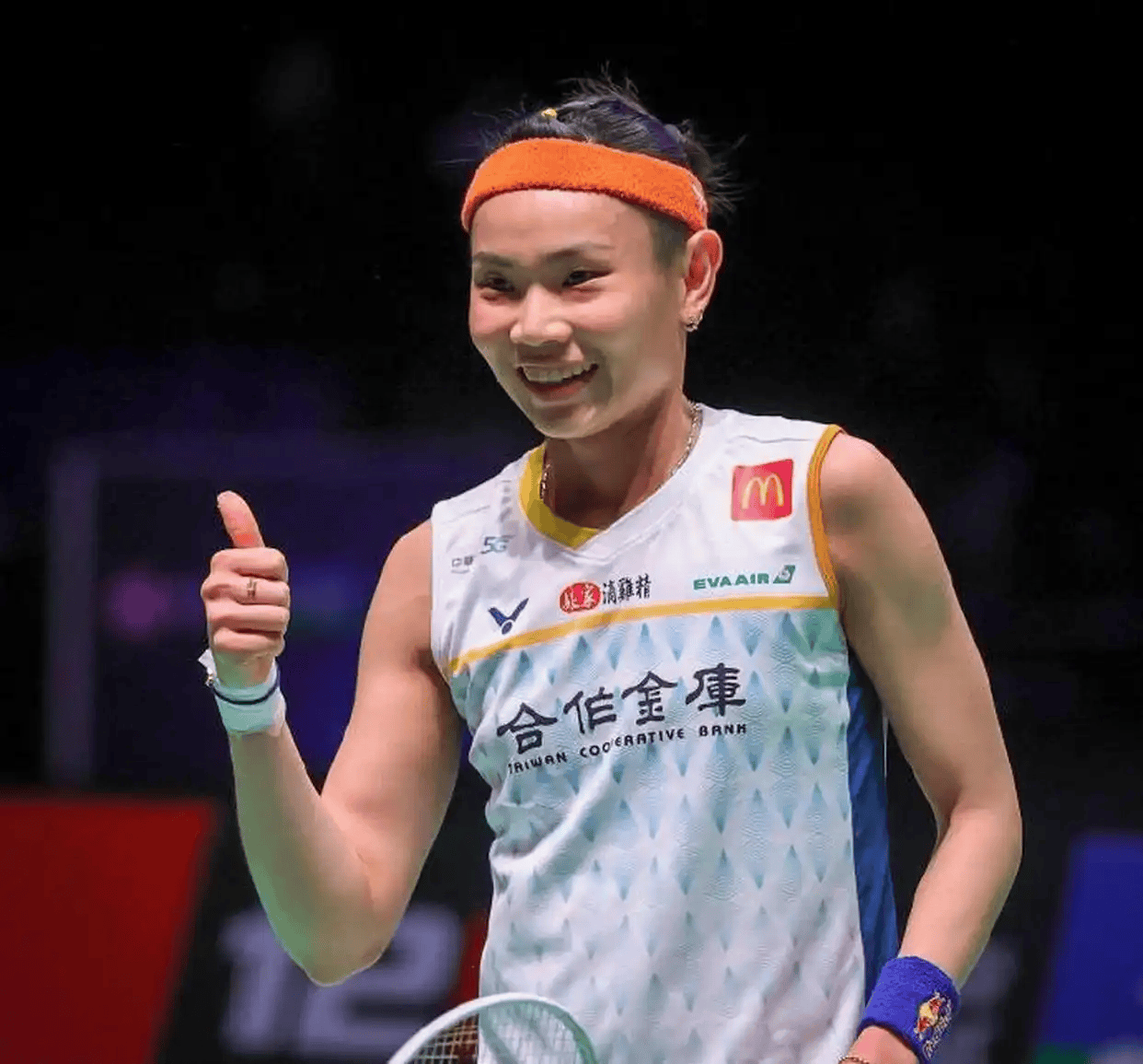 开云体育官网-包含英格兰羽毛球队完胜马来西亚羽毛球队，戴资颖送出助攻的词条