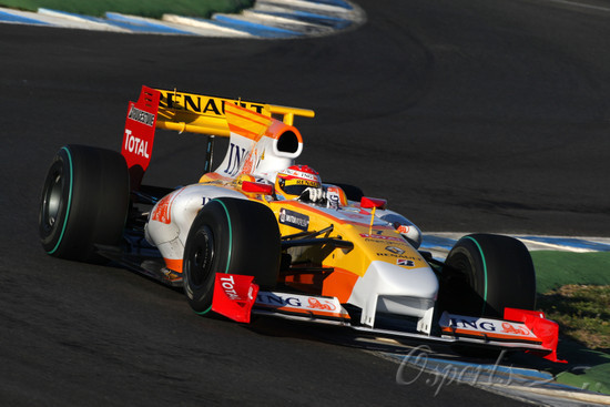 开云下载-威廉姆斯横扫红牛二队，阿隆索带队取胜