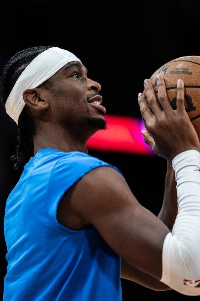 骑士轻取广东队,霍勒迪状态火热 骑士轻取广东队,霍勒迪状态火热