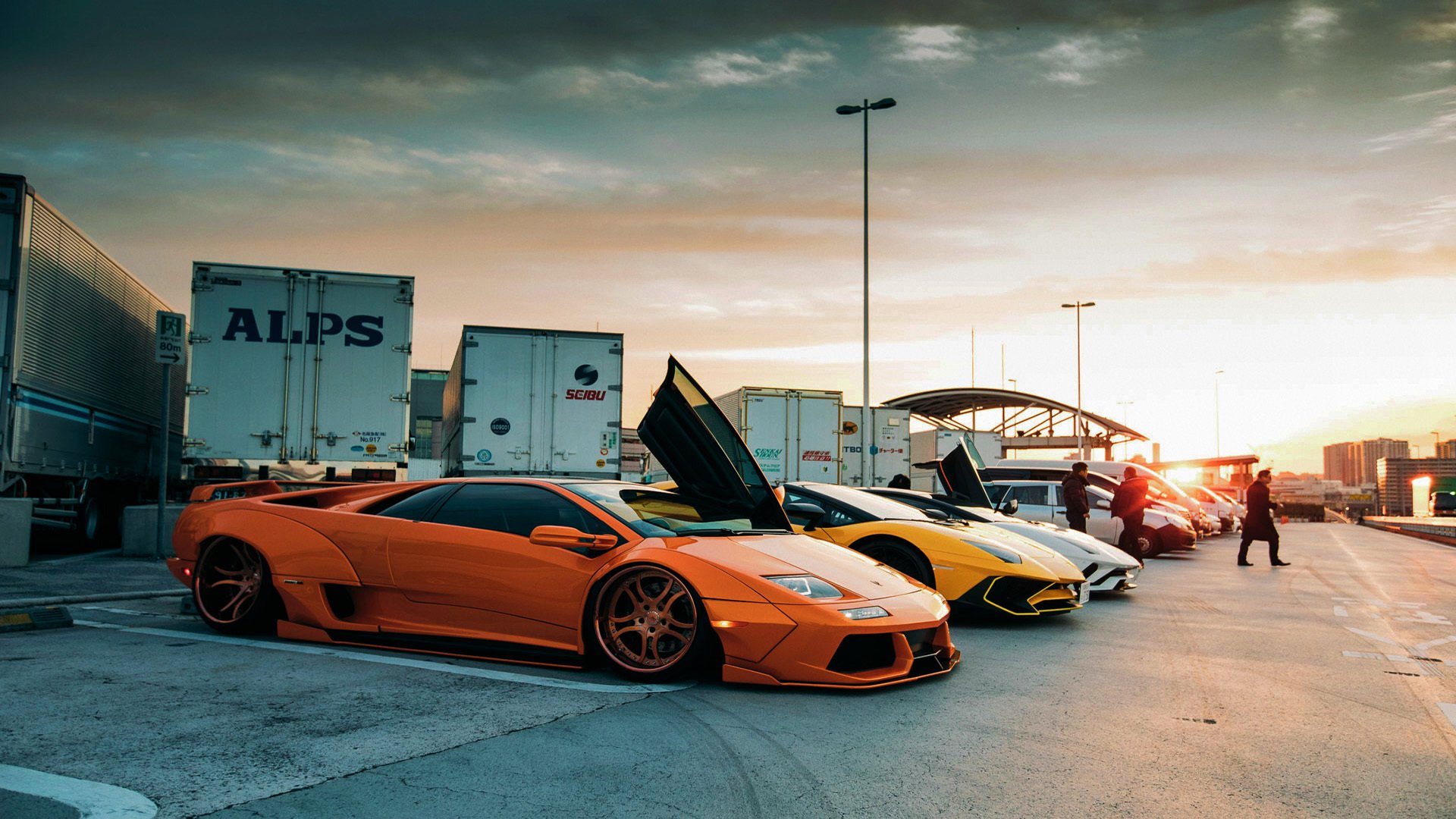 AC米兰血拼芬兰显豪情，贝林厄姆硬仗之王铸传奇