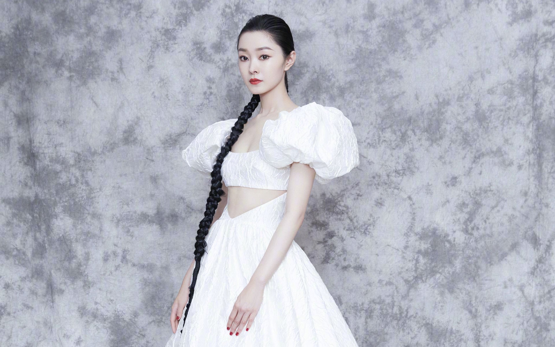 活塞逆袭夜！福克斯狂飙33分，末节16分击碎深圳防线