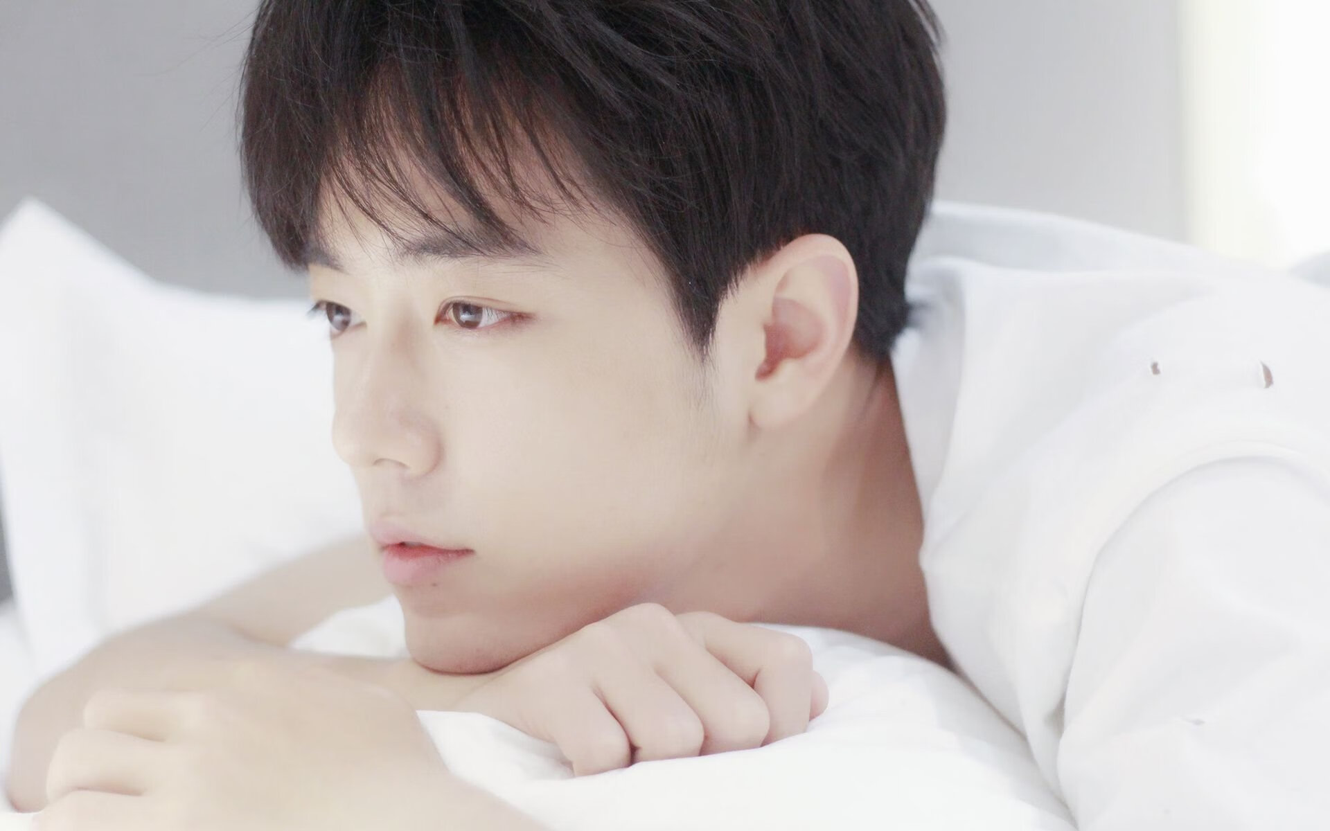 红黑之盾与蓝衣利刃，当范戴克的统治力映照那不勒斯的法兰西闪电